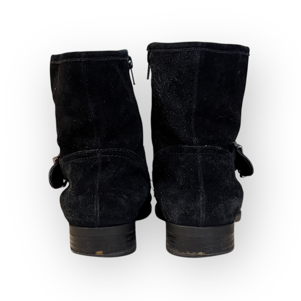 Vionic Women's Black Suede Ankle Boots Silver Chain/Buckle Accent Sz 8.5 - Picture 5 of 9